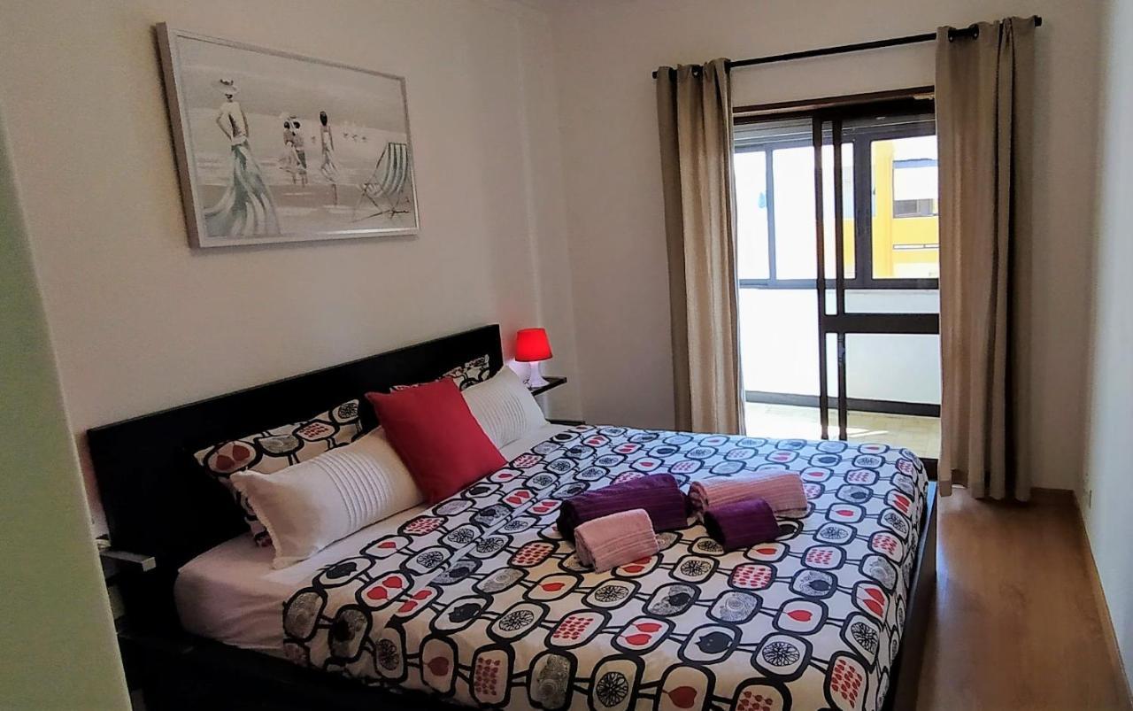 Large Apartment Near The Beach And Lisbon Кошта-да-Капарика Экстерьер фото